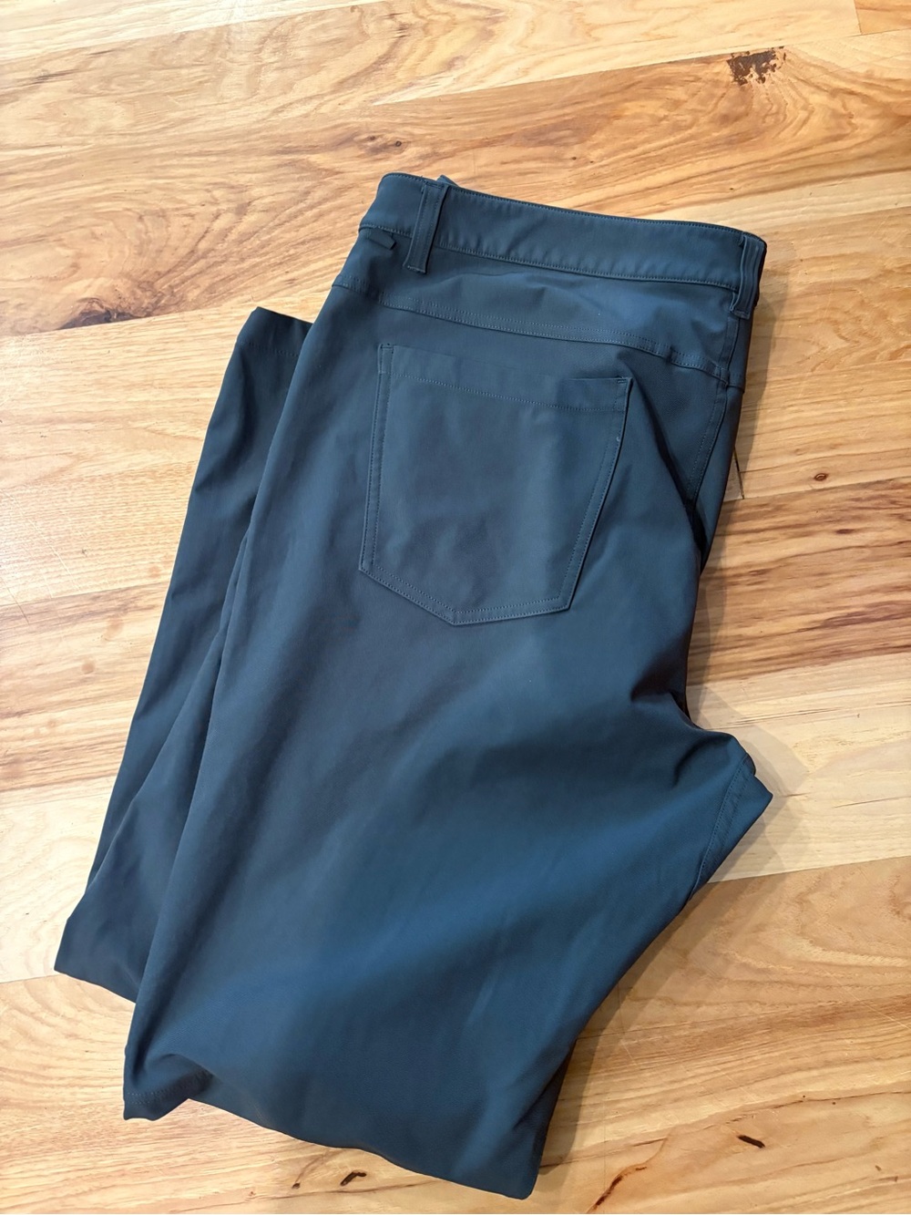 Lululemon Men’s ABC 5 pocket pant